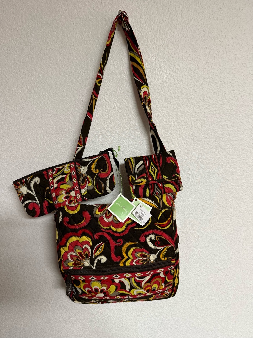 NWT Vera Bradley Matching Shoulder Bag & Cosmetic Pouch Set